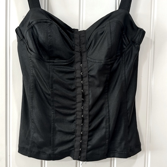 Corset top - Picture 2 of 3